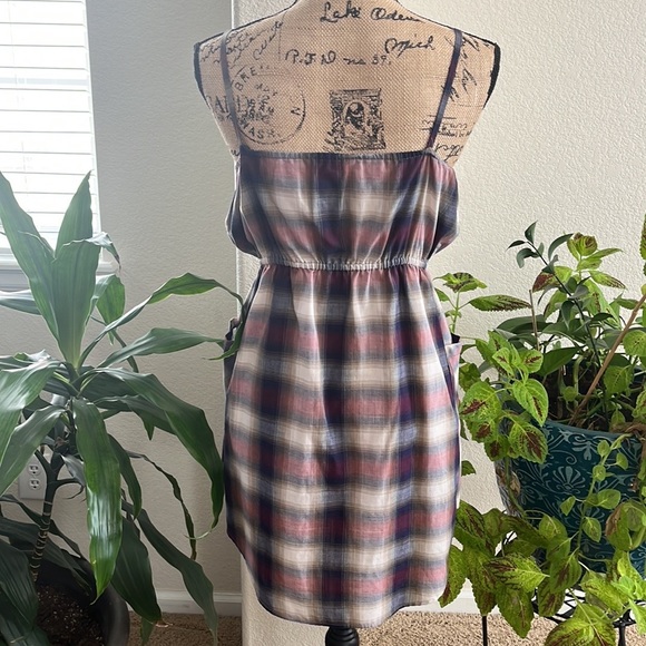 NWOT Urban Renewal 
Excellent condition 
Size M/L
Plaid Color Puple/Gray 
#570 - Picture 2 of 10